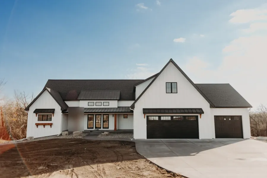 Millie Meadows — 6 Bed • Ranch