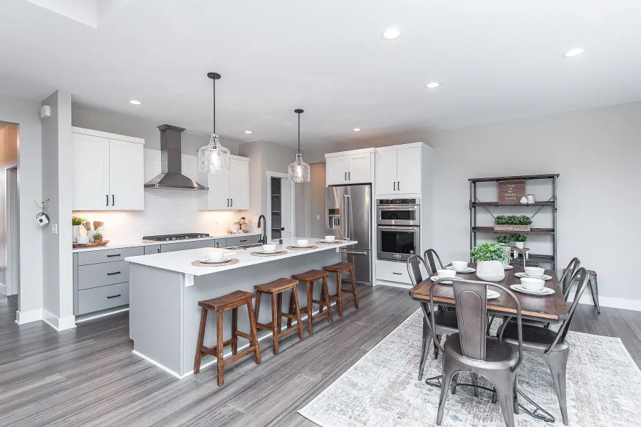 Fieldstone — 5 Bed • Ranch